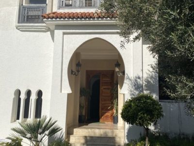 VILLA DE LUXE AVEC VUE SUR MER