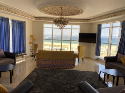 Appartement splendide meublé à louer avec une vue panoramique sur la baie