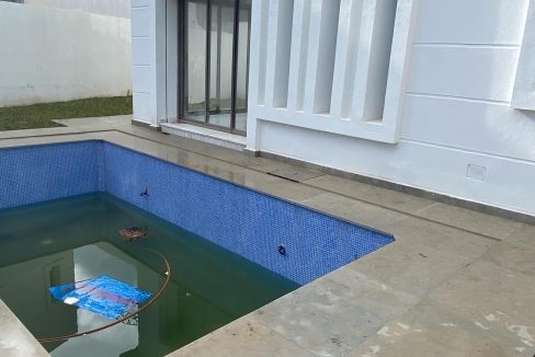 Somptueuse villa avec piscine vendre à Jbel Kbir